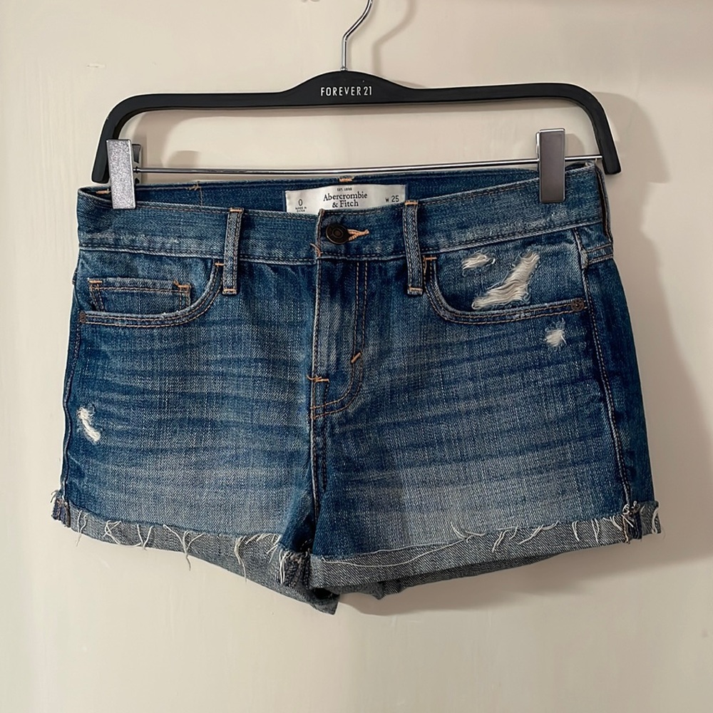 A&F High Rise Medium Wash Distressed Denim Short Shorts Size 0 W25